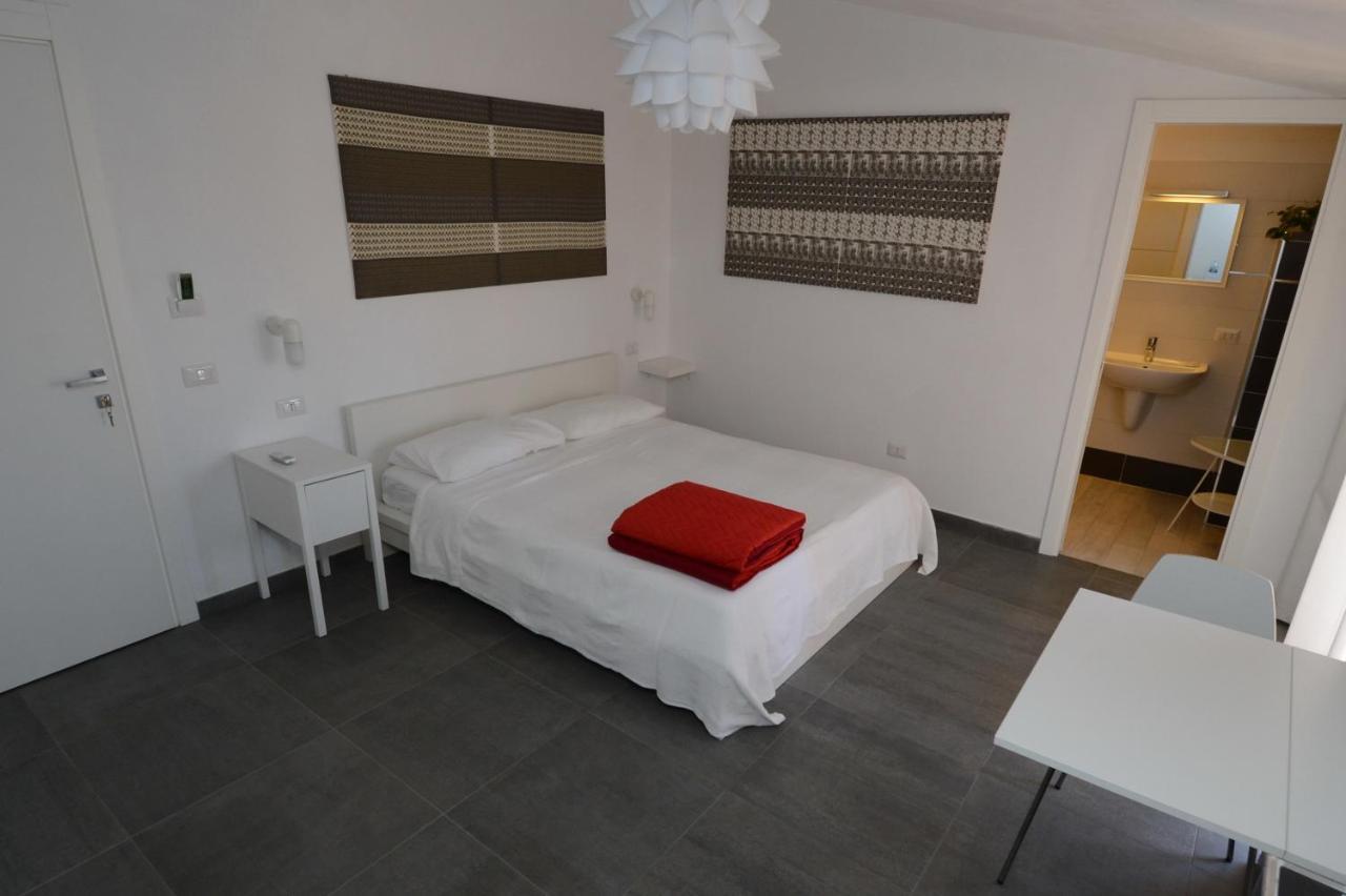 Accomodation Libertino Тропеа Номер фото