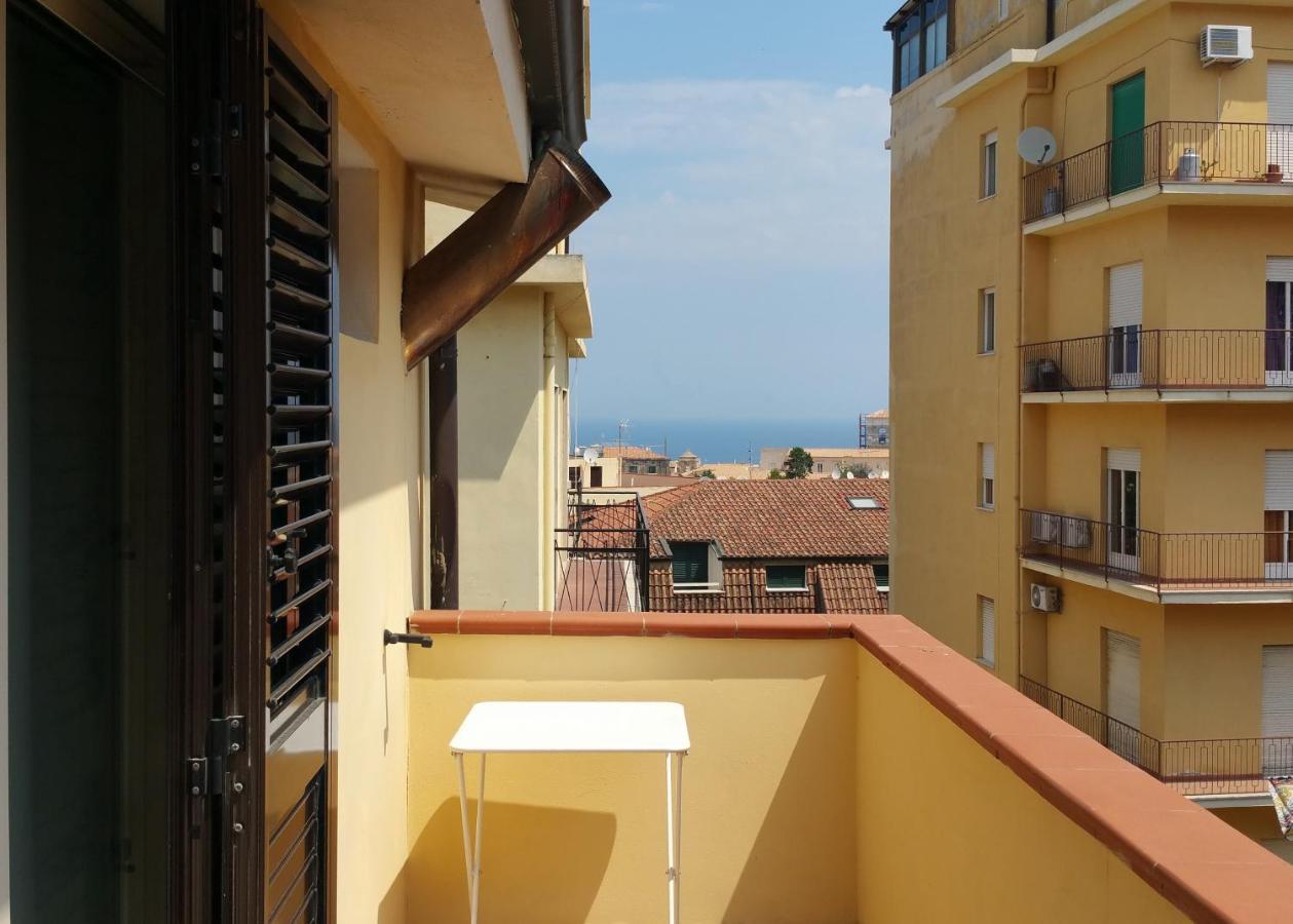 Accomodation Libertino Тропеа Номер фото